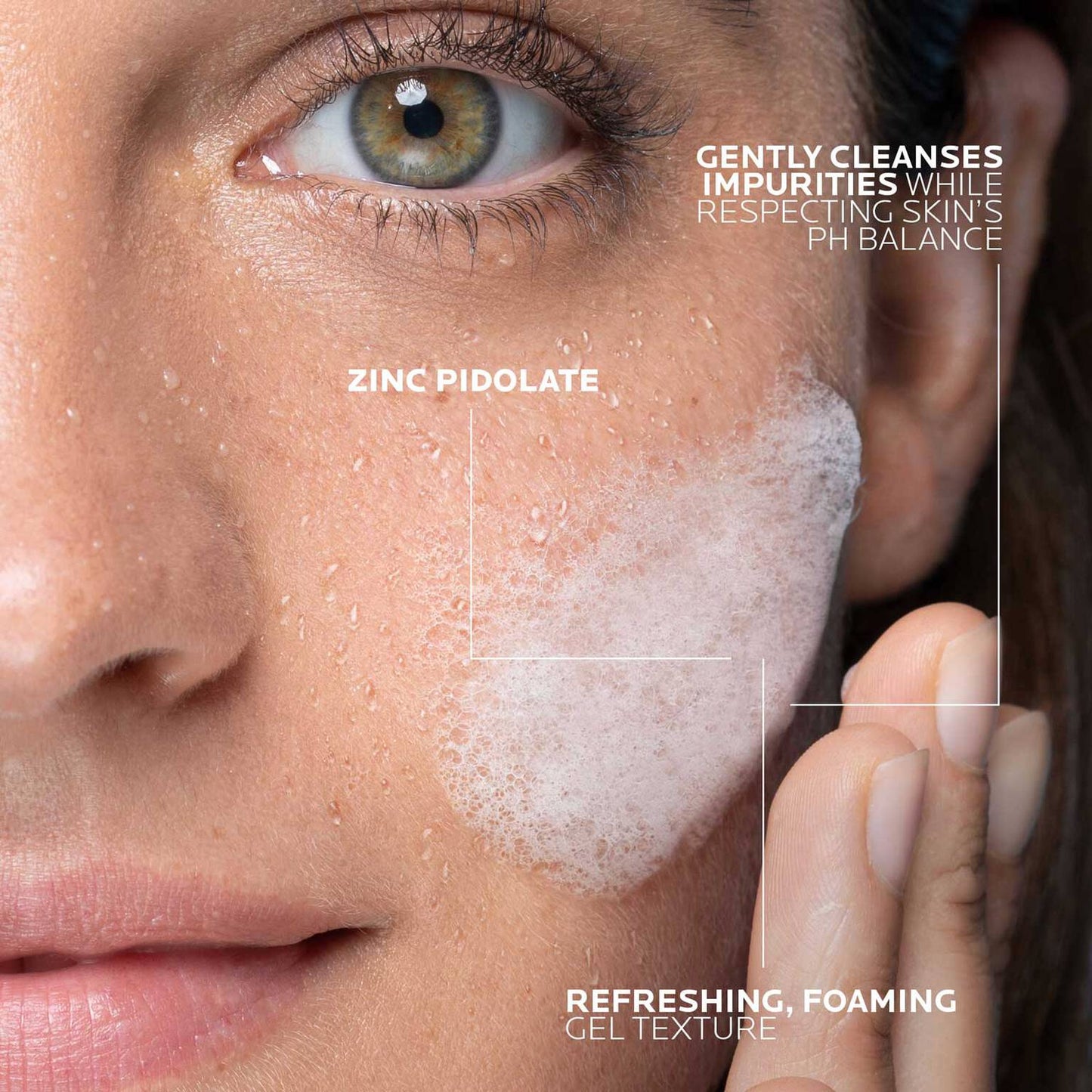 effaclar-gel-facial-wash-for-oily-skin-a3 LaRochePosay-Product-Effaclar-Effaclar-Foaming-Gel-400ml-3337872411991-texture-REV.jpg