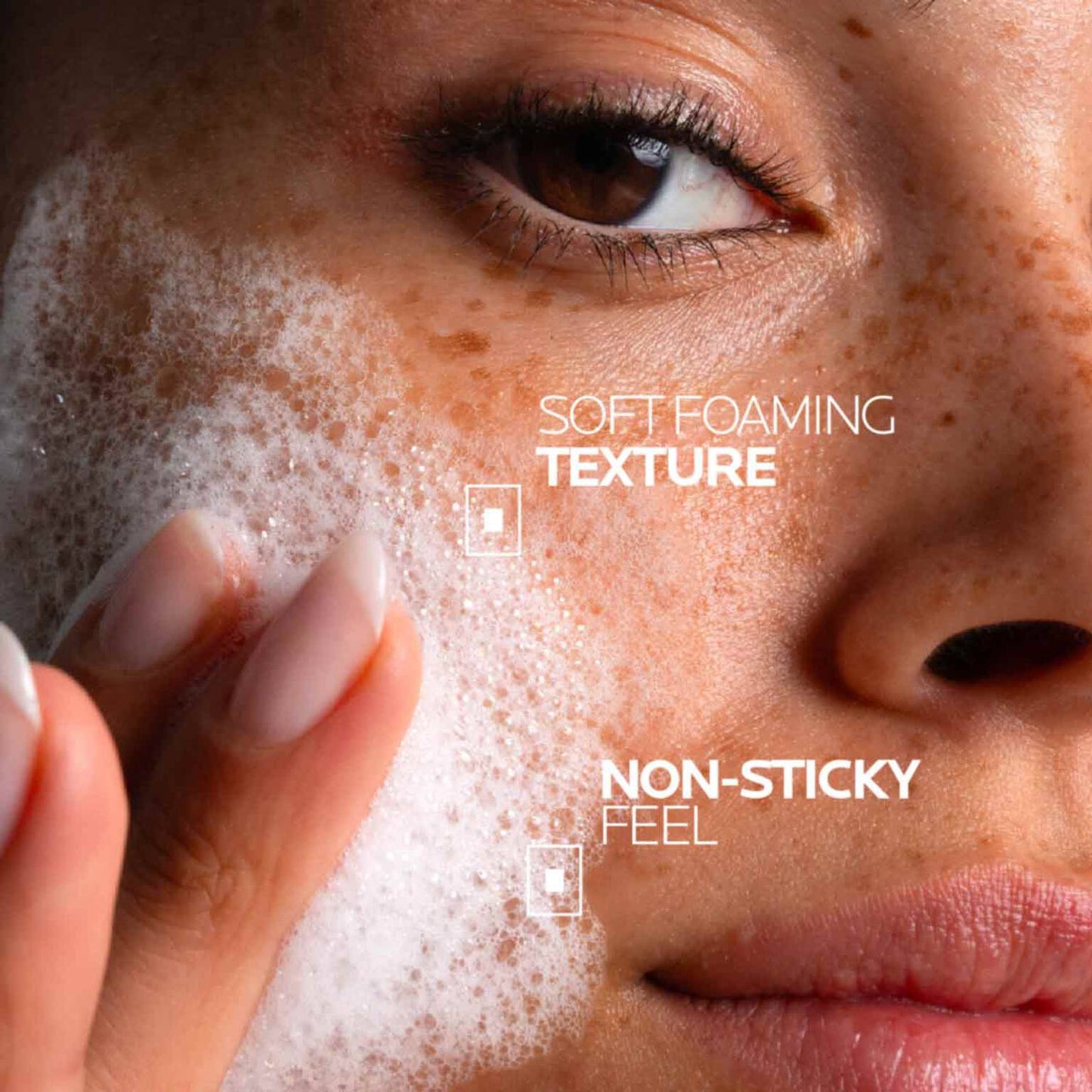 effaclar-supramolecular-oil-and-pores-jelly-cleanser-q6 Supramolecular-Cleanser_D2C-ATF-Texture_1500x1500.jpg